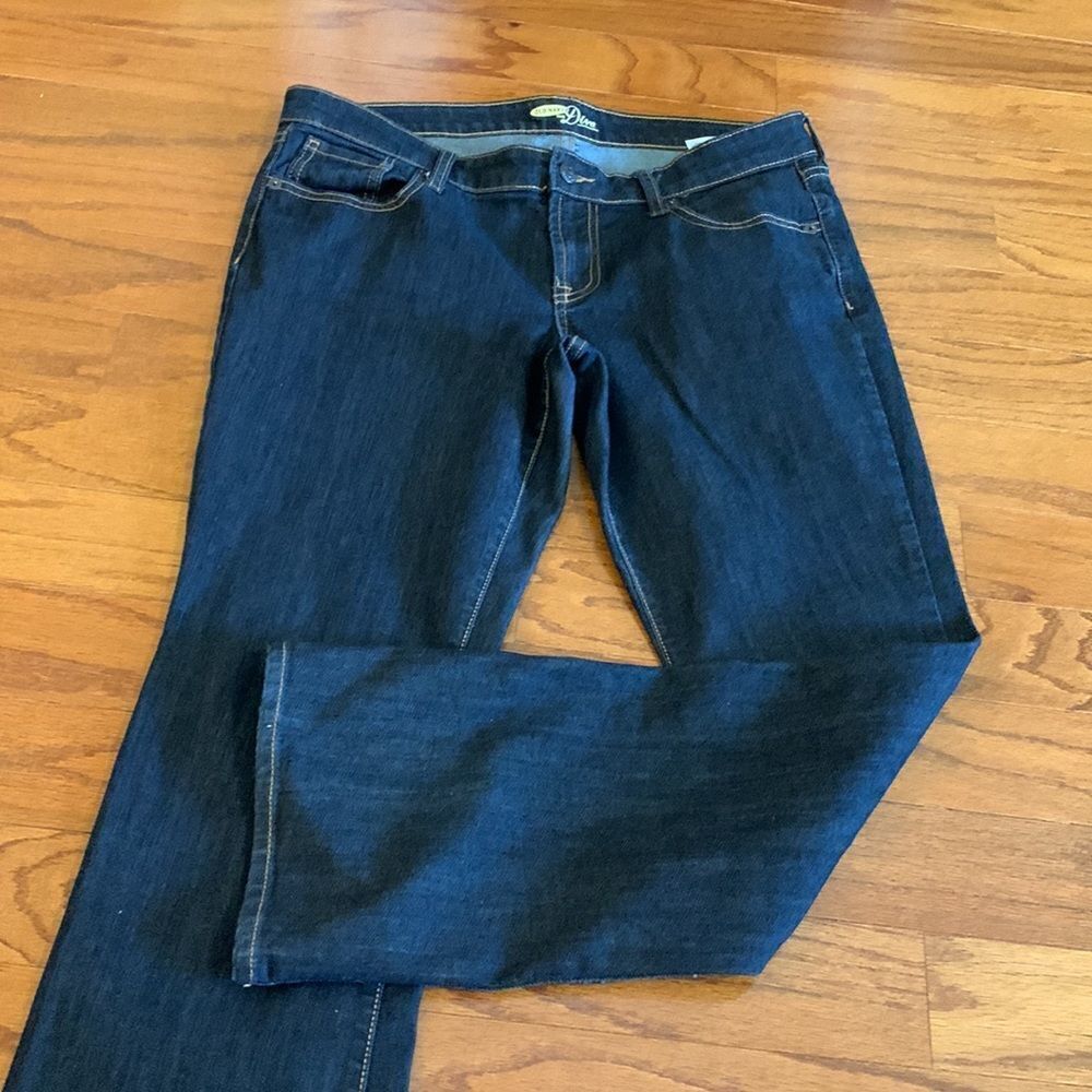 Old Navy “the diva” Size 10 short denim jeans